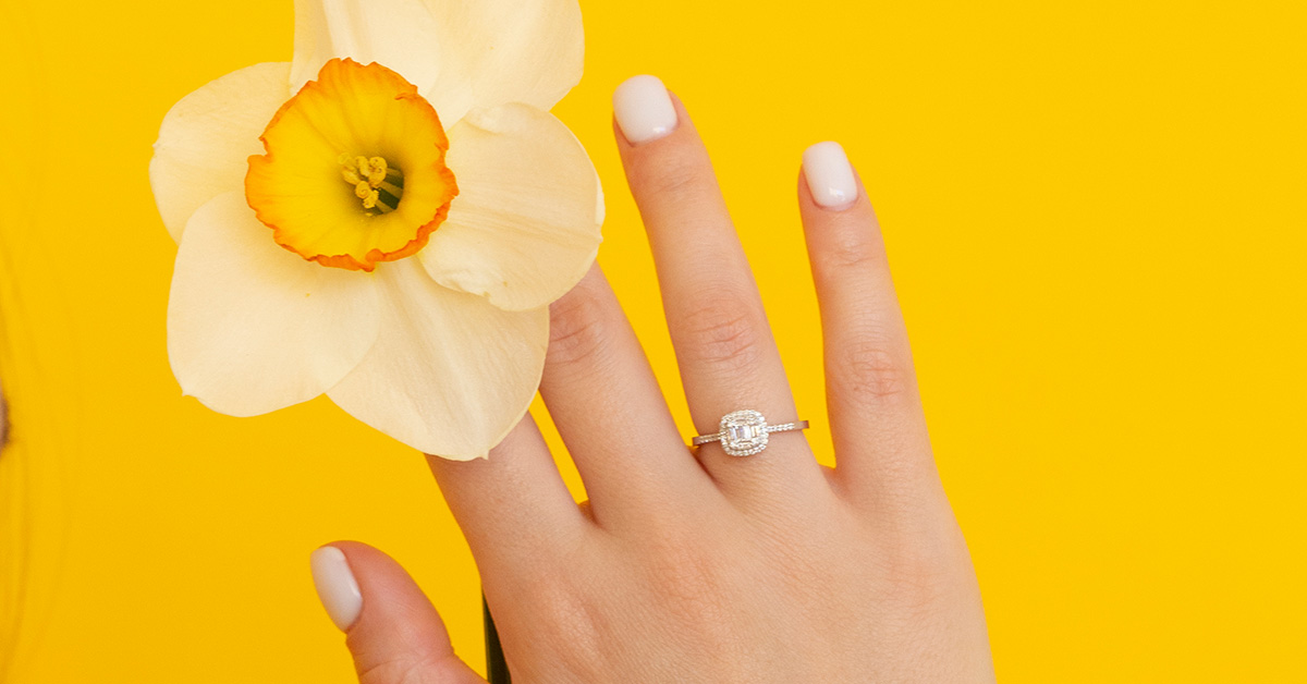 is-it-worth-buying-jewelry-in-difficult-times