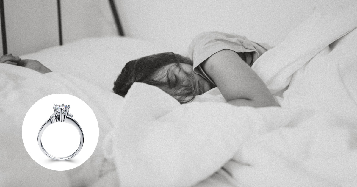 why-take-off-your-jewelry-before-bed