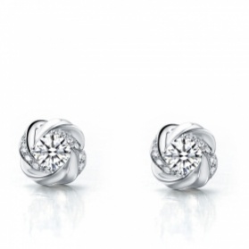 Золотые серьги с бриллиантами ''Wild rose''